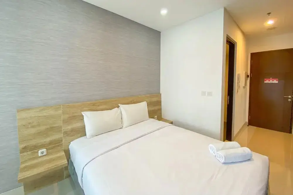 Restful And Comfortable Studio At Ciputra World 2 Apartment — фото 1