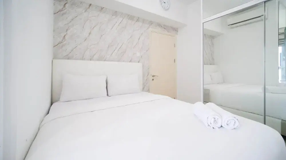 Сурабая: Best Choice 2Br Connected To Mall At Benson Supermall Mansion Apartment