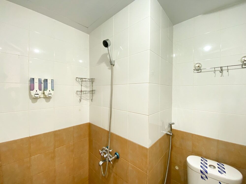 Джакарта: Comfort And Strategic 2Br At Green Pramuka City Apartment