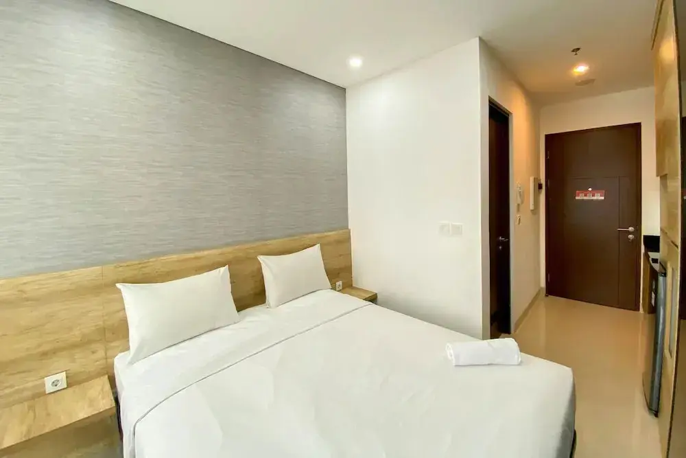 Джакарта: Comfort And Modern Look Studio Room Ciputra World 2 Apartment