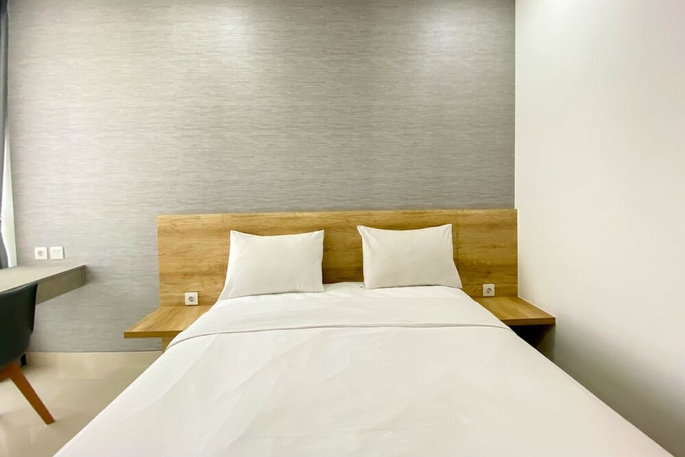 Джакарта: Comfort And Modern Look Studio Room Ciputra World 2 Apartment