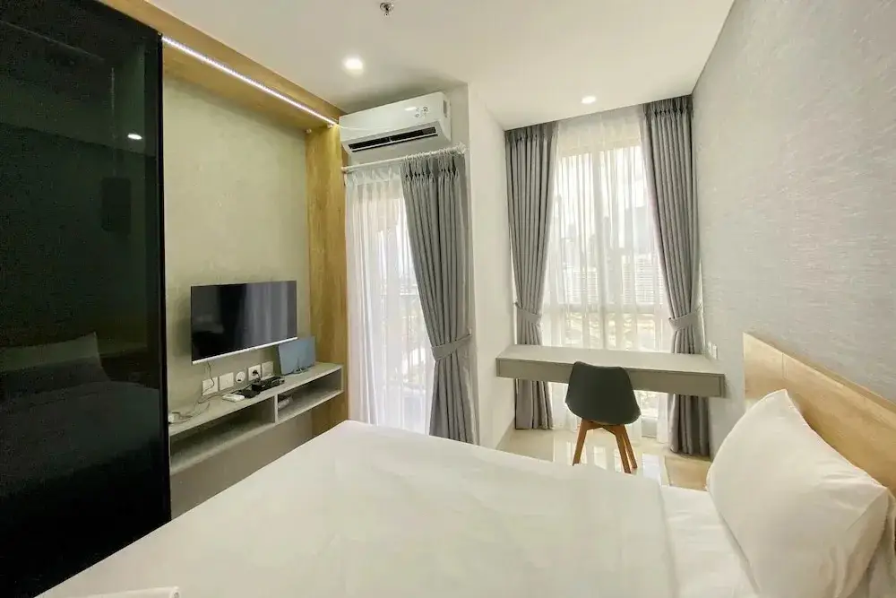 Comfort And Modern Look Studio Room Ciputra World 2 Apartment — фото 1