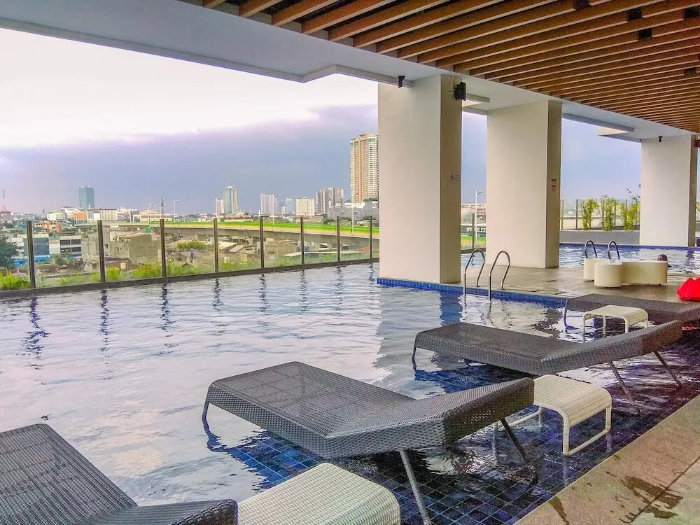 Джакарта: Comfort Studio Room At Kebayoran Icon Apartment