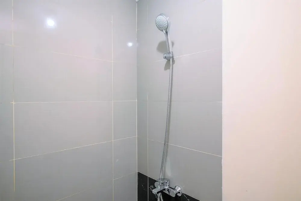 Джакарта: Comfort Studio Room At Kebayoran Icon Apartment