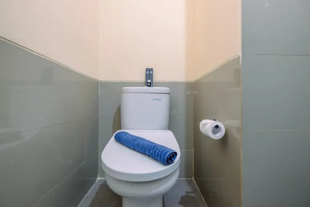 Джакарта: Comfort Studio Room At Kebayoran Icon Apartment