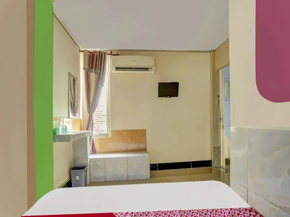 Палембанг: OYO 90161 Hotel Lendosis Pipa Reja Angkatan 66