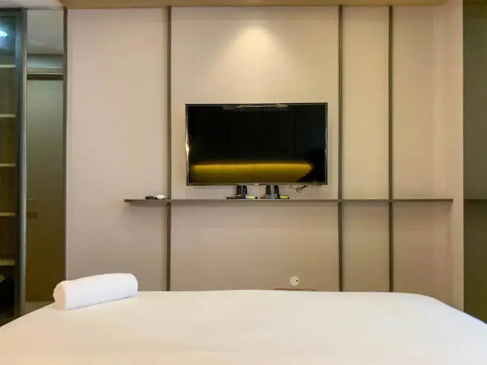 Джакарта: Nice 1Br At Gold Coast Apartment