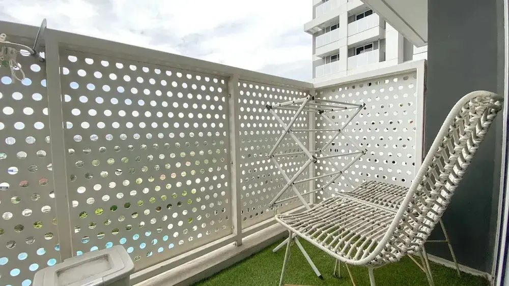 Джакарта: Modern Classic Studio At West Vista Apartment