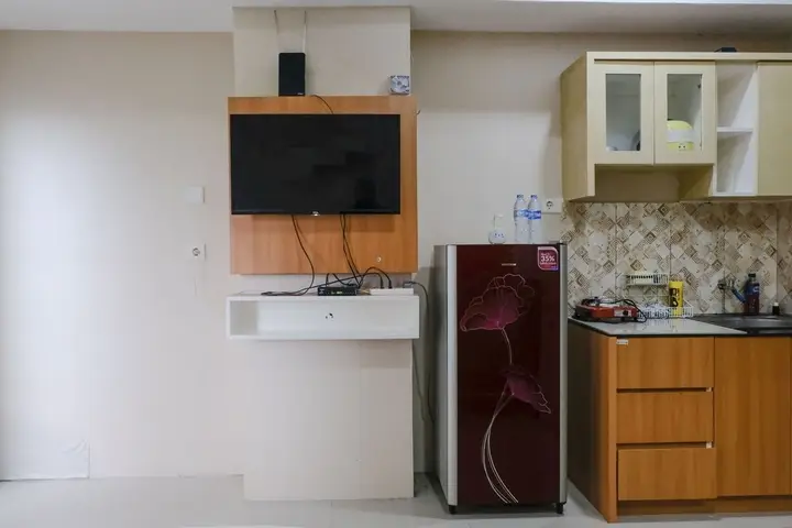 Бандунг: Homey Studio At 1St Floor Grand Asia Afrika Apartment