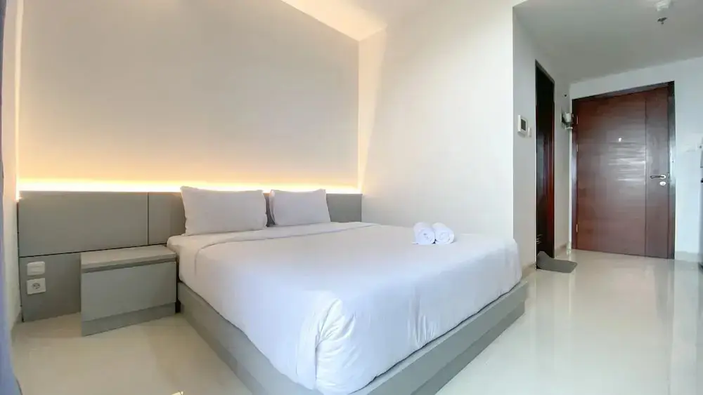 Джакарта: Cozy Living And Warm Studio Apartment At West Vista