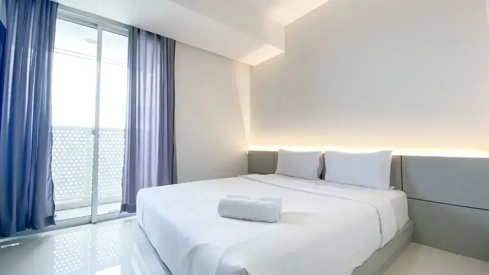 Джакарта: Cozy Living And Warm Studio Apartment At West Vista