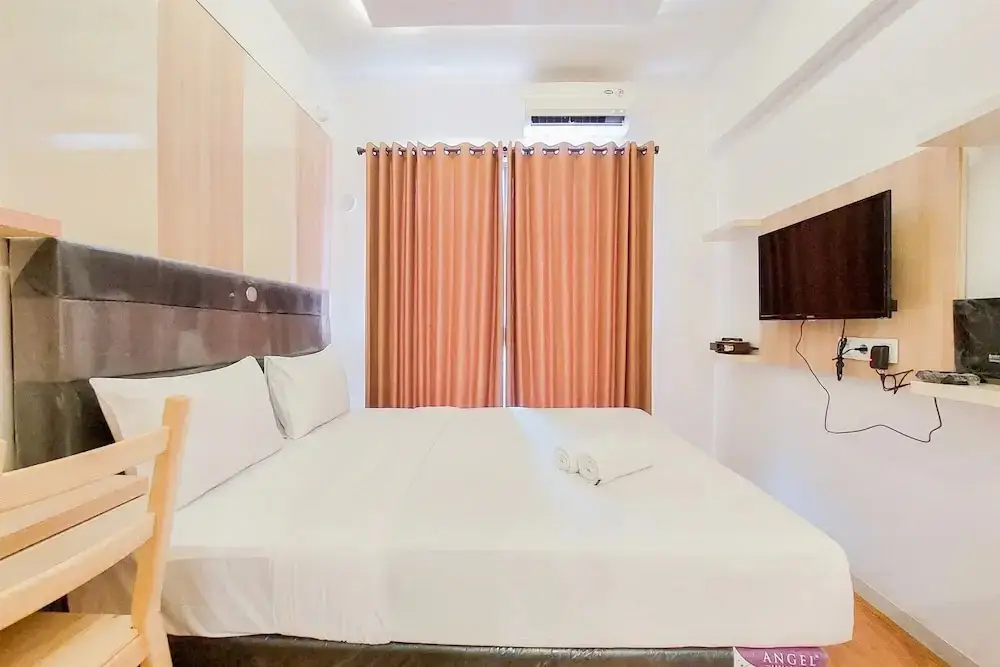 Legok: Lavish Designed Studio At Sky House Bsd Apartment