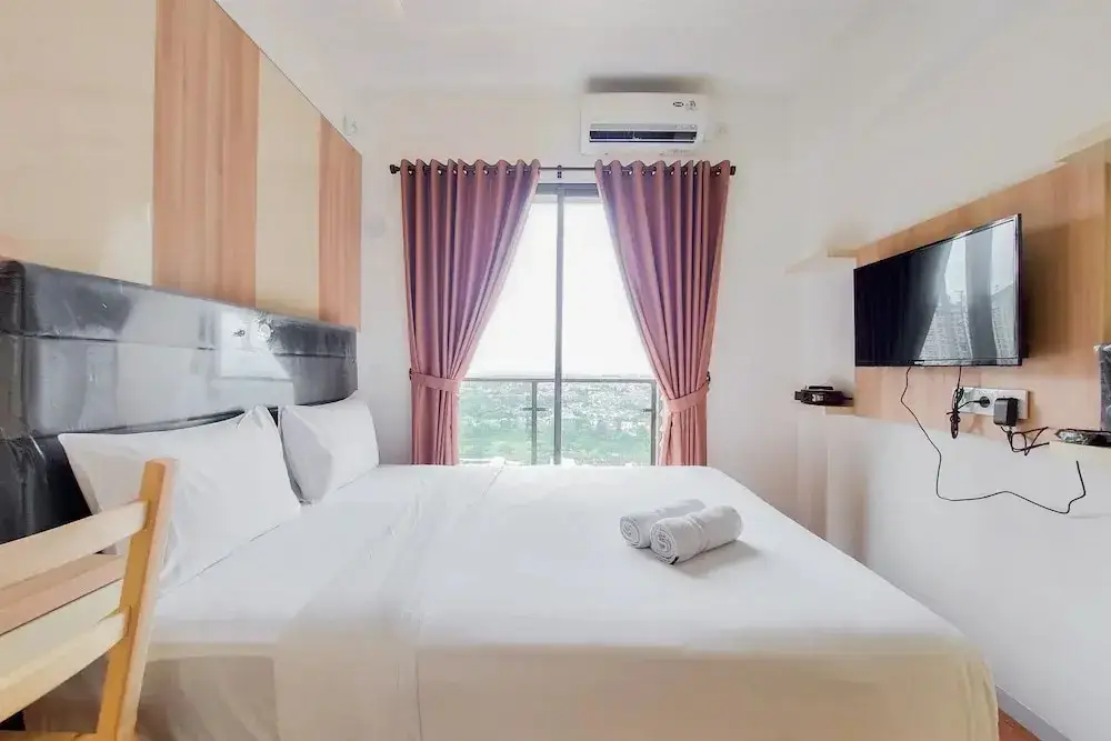 Legok: Lavish Designed Studio At Sky House Bsd Apartment