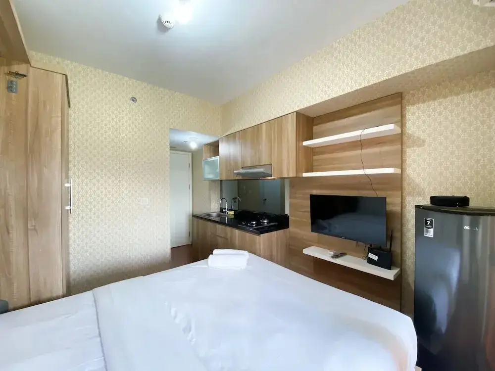 Бекаси: Cozy Stay Studio Room At Springlake Summarecon Bekasi Apartment