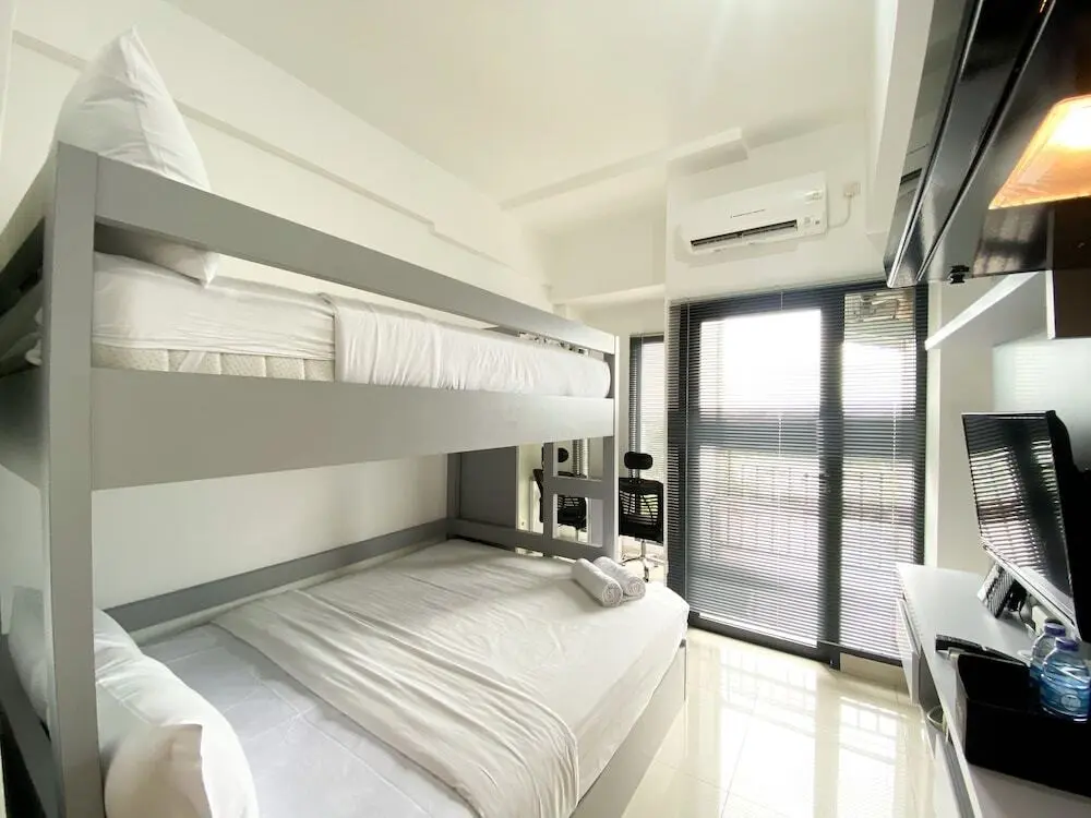 Джакарта: Cozy Stay Studio At Sayana Bekasi Apartment