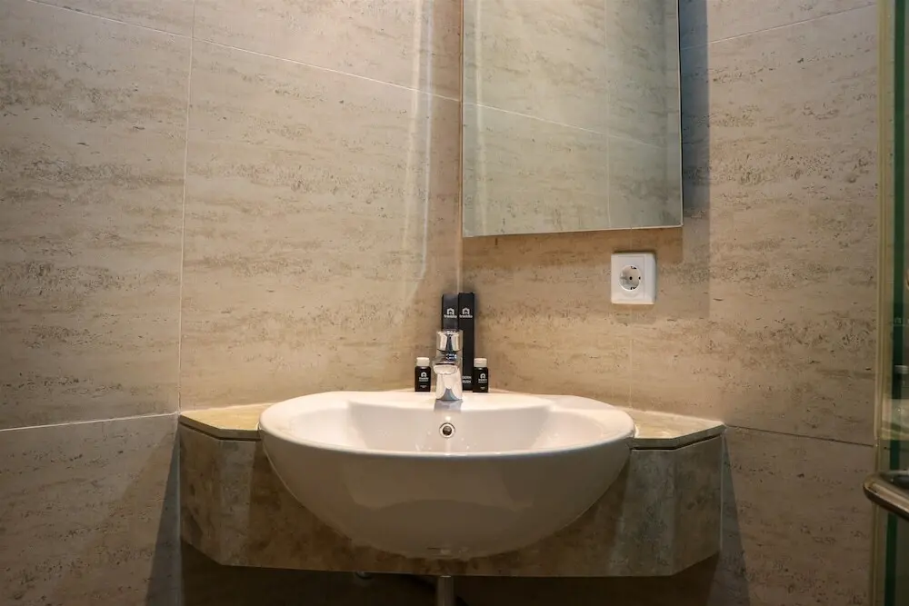 Джакарта: Elegant And Warm 1Br At Gold Coast Apartment