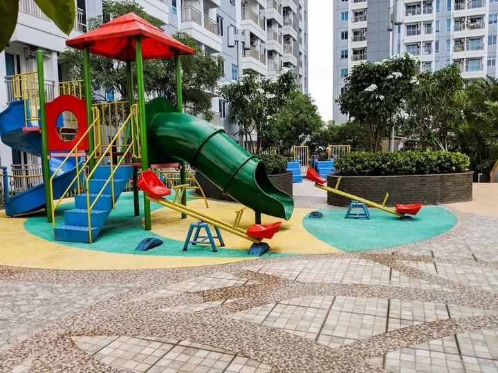 Сурабая: Enchanting Studio Connected To Mall At Tanglin Supermall Mansion Apartment