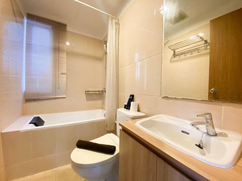 Чикаранг: Cozy And Minimalist 2Br At 8Th Floor The Oasis Cikarang Apartment