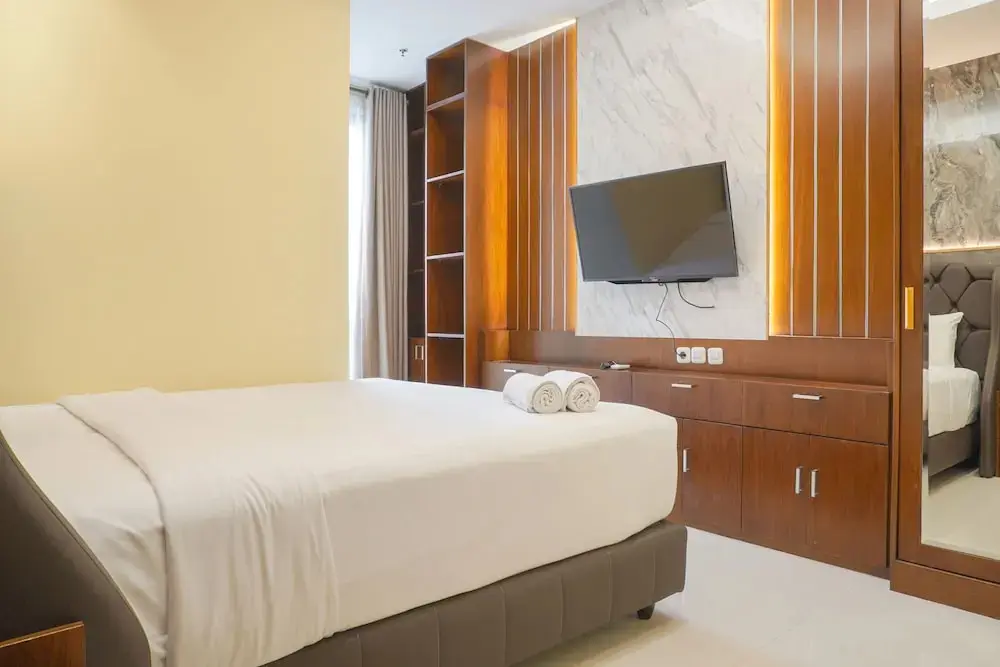 Джакарта: Homey And Spacious 2Br At Samara Suites Apartment