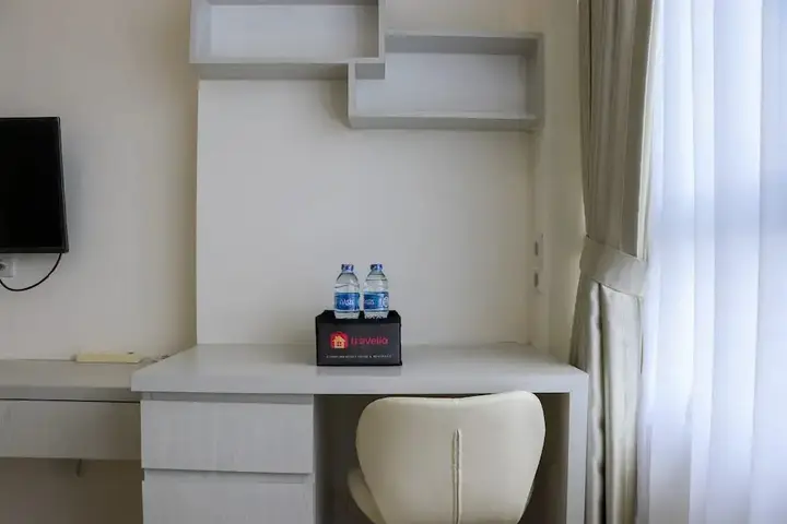 Бекаси: Full Furnished With Simply Look Studio At Springlake Summarecon Bekasi Apartment