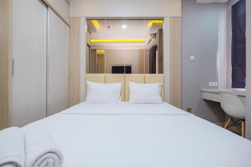 Депок: Cozy And Nice Studio At Transpark Cibubur Apartment