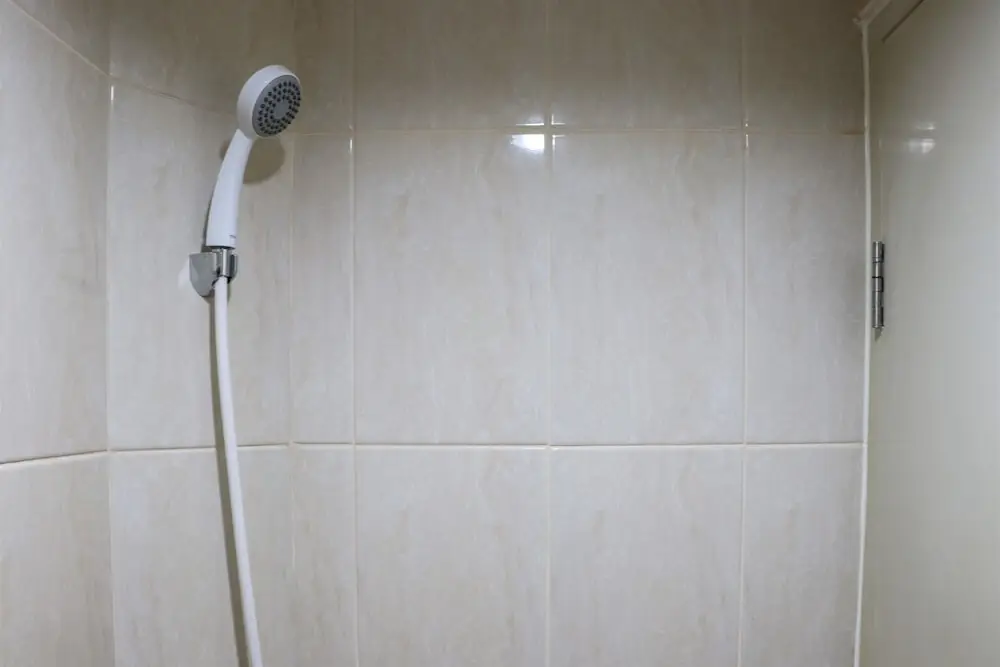 Чипутат: Modern Look And Tidy Studio (No Kitchen) Osaka Riverview Pik 2 Apartment