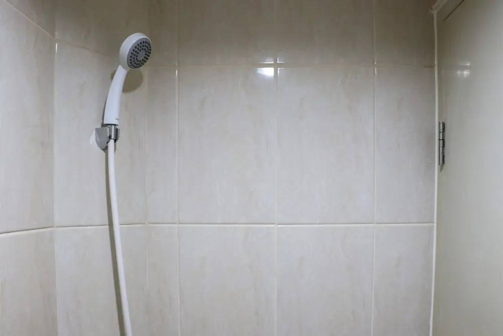 Чипутат: Modern Look And Tidy Studio (No Kitchen) Osaka Riverview Pik 2 Apartment