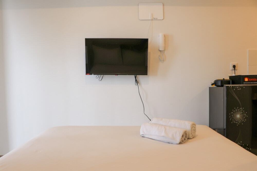 Южный Тангеранг: Comfy Stay Studio At Tokyo Riverside Pik 2 Apartment