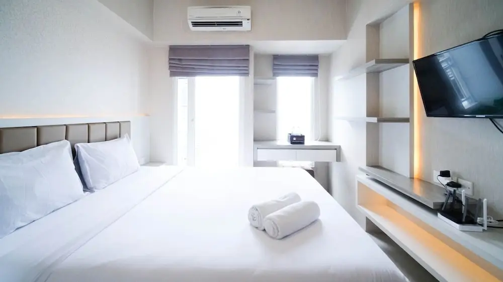 Сурабая: Best Choice Studio Apartment Connected To Mall At Supermall Mansion Tanglin