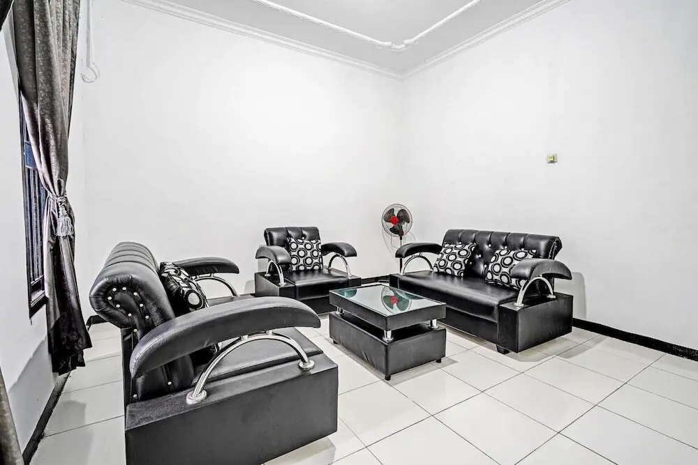 Гарут: OYO 91334 Permata Papua Guest House
