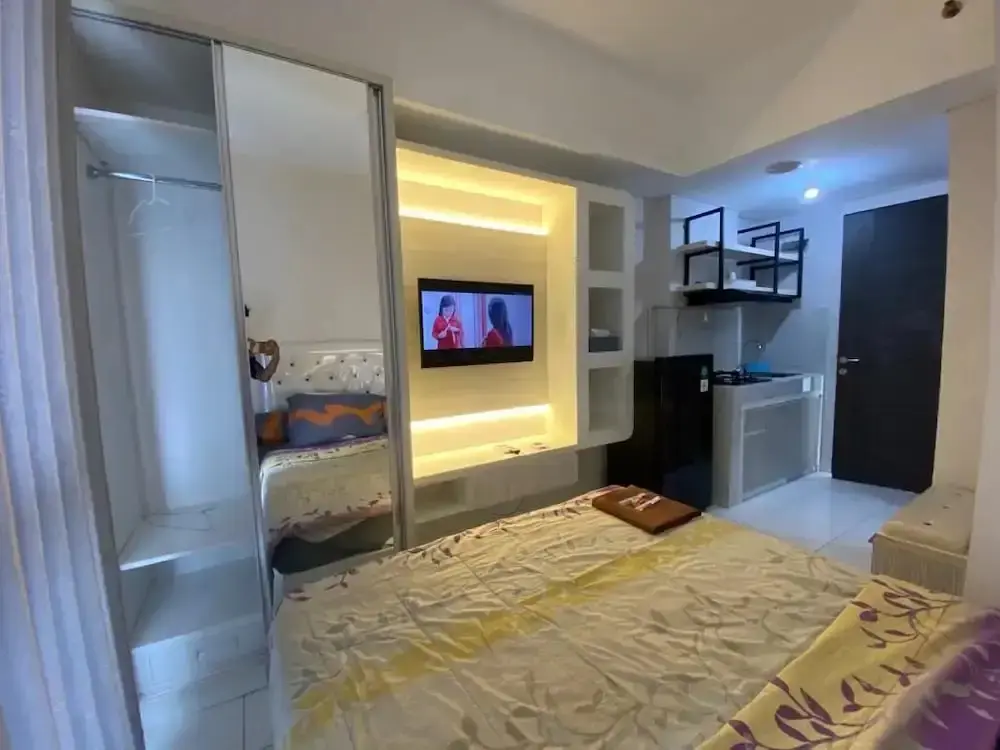 Южный Тангеранг: Amazana Serpong Residences by KakaRama
