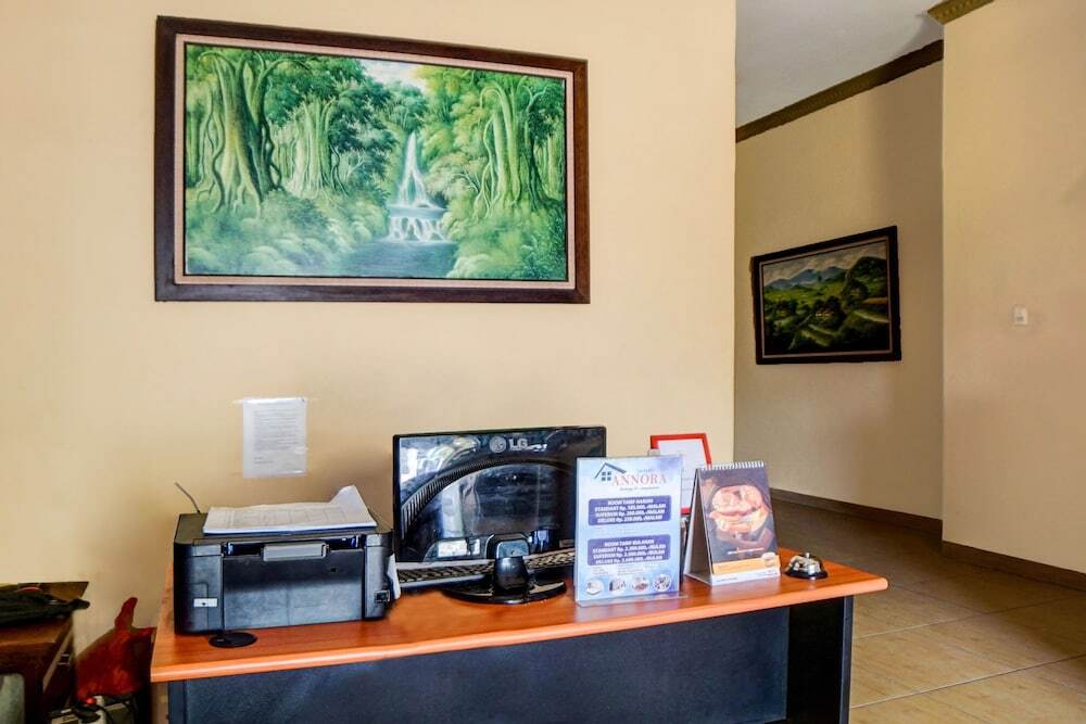 Медан: OYO 92430 Anora Homestay