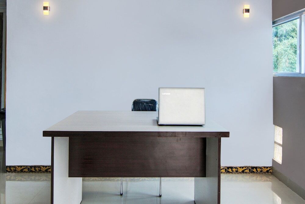 Пеканбару: OYO 92456 Putri Homestay Syariah Near SPBU 14.282.694 (Air Hitam)