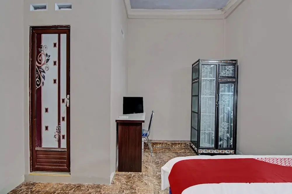Пеканбару: OYO 92456 Putri Homestay Syariah Near SPBU 14.282.694 (Air Hitam)