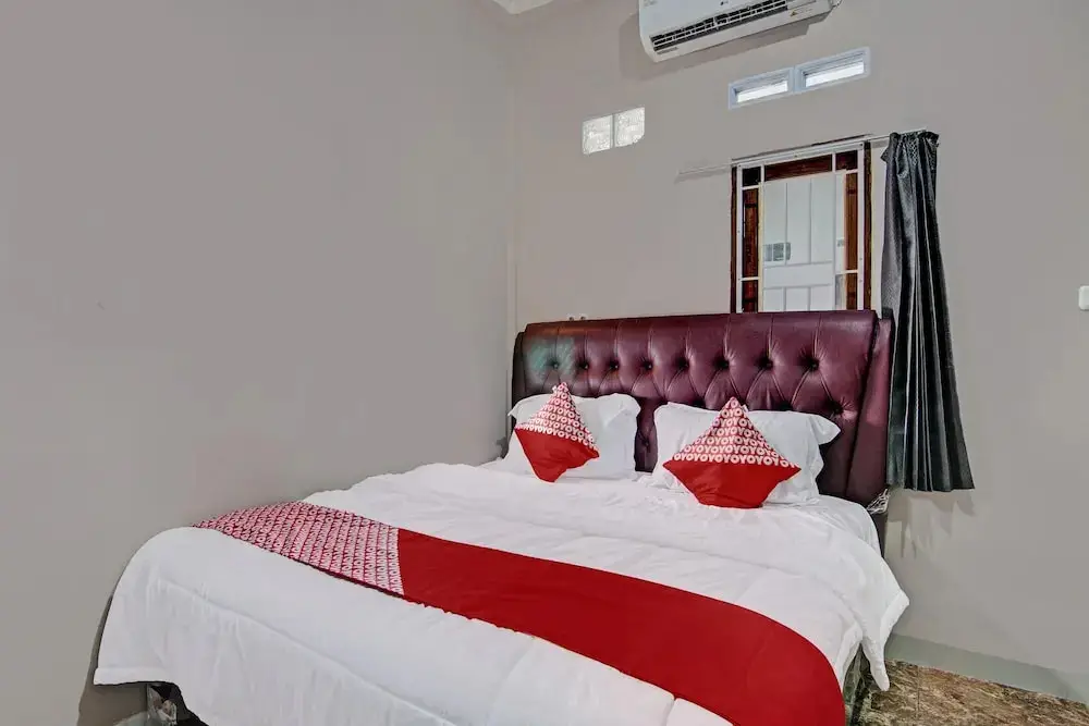 Пеканбару: OYO 92456 Putri Homestay Syariah Near SPBU 14.282.694 (Air Hitam)