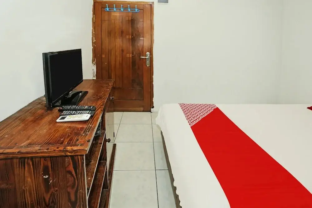 Тангеранг: OYO 92470 Hotel Sahabat 2