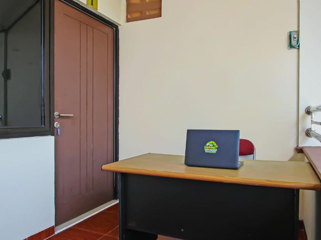 Пекалонган: Super OYO 92437 Wahidin Guesthouse