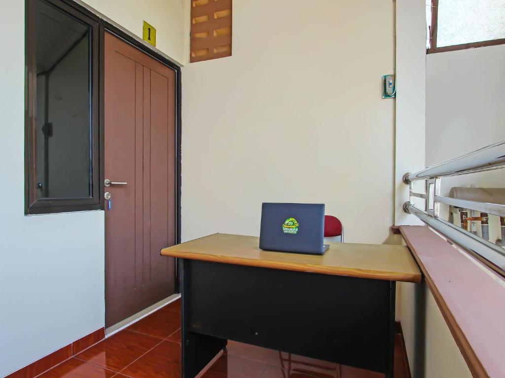 Пекалонган: Super OYO 92437 Wahidin Guesthouse