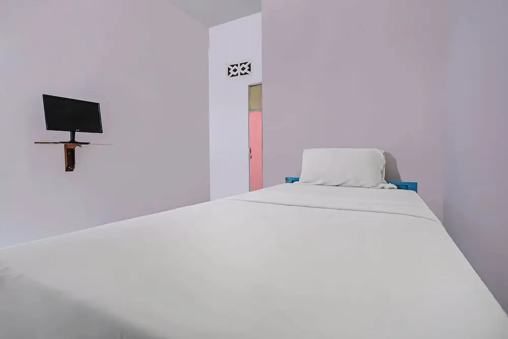 Пангкалпинанг: SPOT ON 92421 City Kost Syariah
