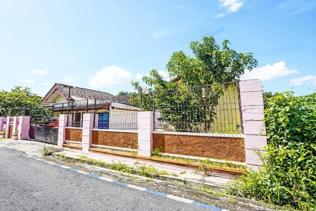 Баньюванги: SPOT ON 92372 Rinda Homestay Syariah & Resto