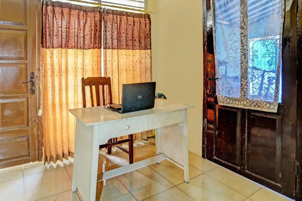 Баньюванги: SPOT ON 92372 Rinda Homestay Syariah & Resto