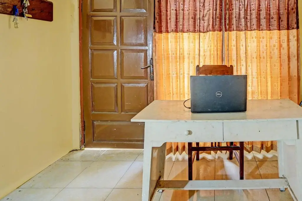 Баньюванги: SPOT ON 92372 Rinda Homestay Syariah & Resto
