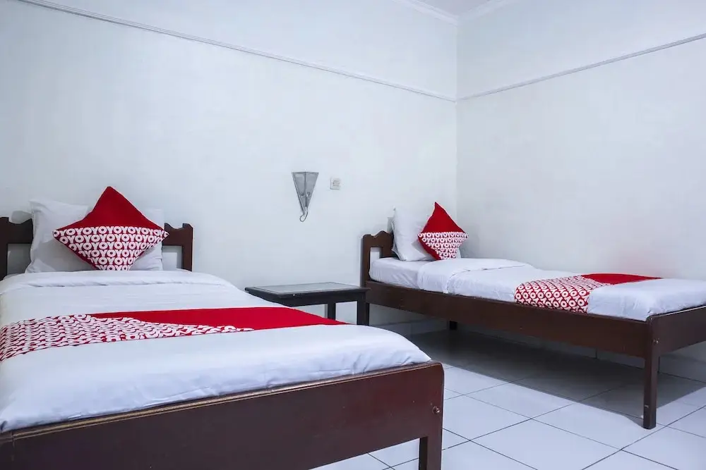 Купанг: Collection O 1401 Hotel Maya