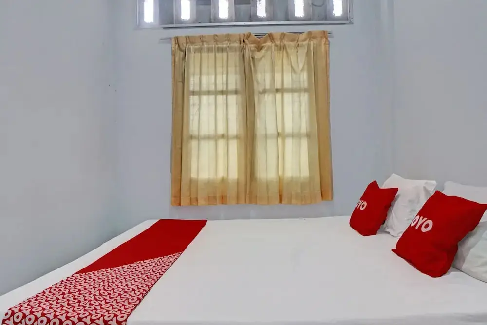 Медан: OYO 92429 Vania Guest HouseNearRSUP H Adam Malik