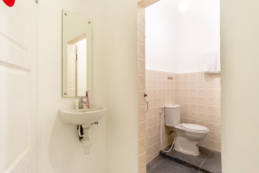 Медан: Capital O 92444 Kamojo Guest House