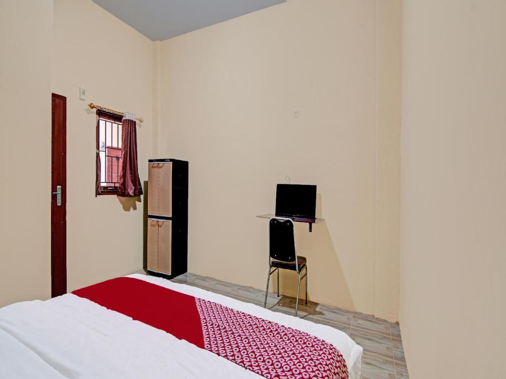 Пеканбару: Oyo 91835 Djasur Kost