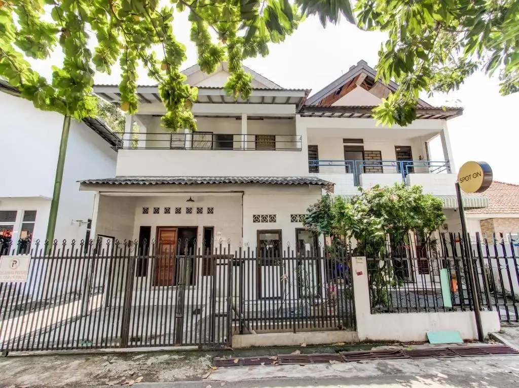 OYO Life 91374 Asia Stay Semarang Syariah — фото 1