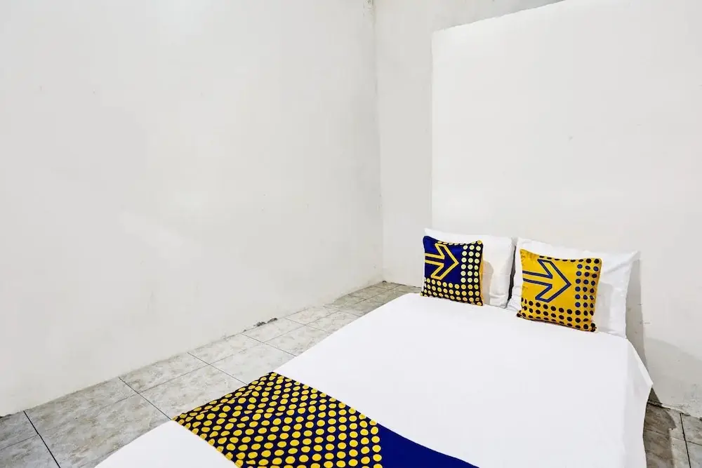 Сурабая: OYO 92078 Tarlo Guest House 4