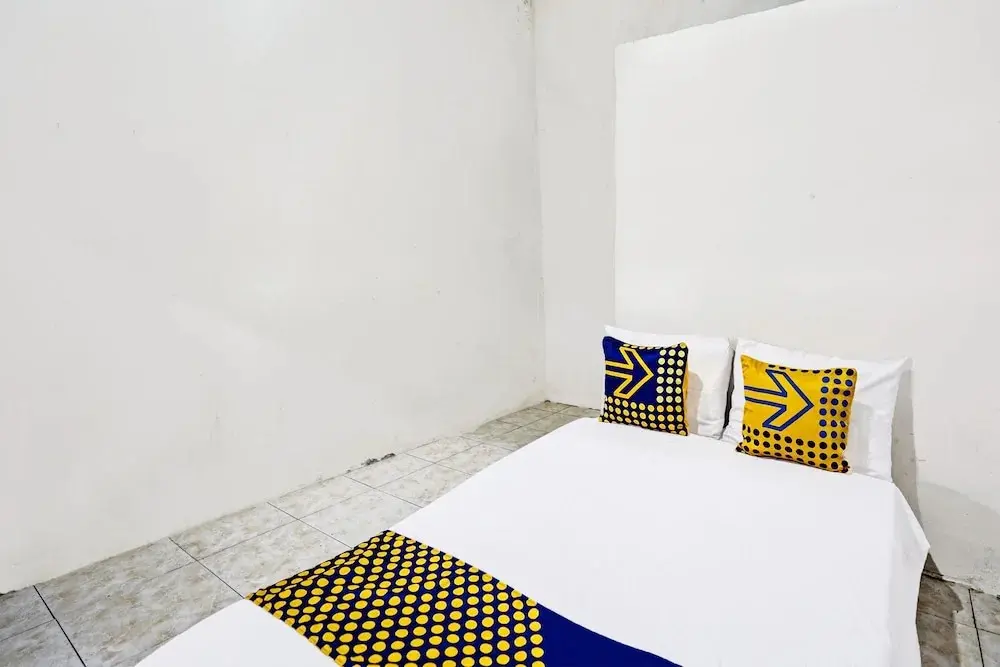 Сурабая: OYO 92078 Tarlo Guest House 4