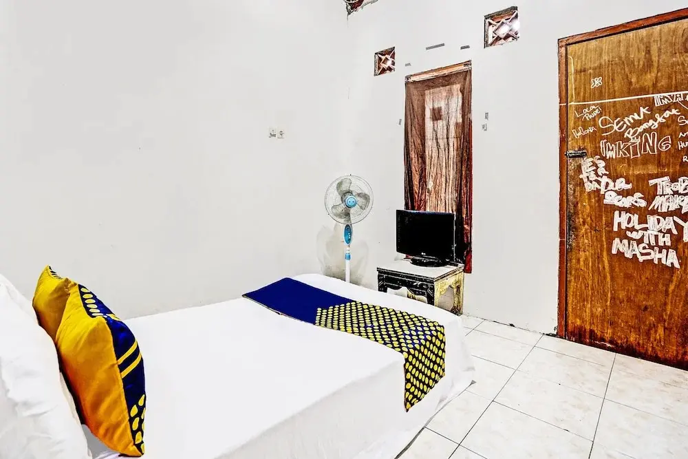 Сурабая: OYO 92078 Tarlo Guest House 4